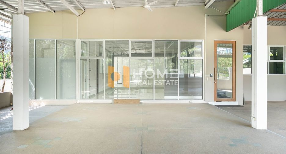Local comercial en venta en Huai Khwang, Bangkok