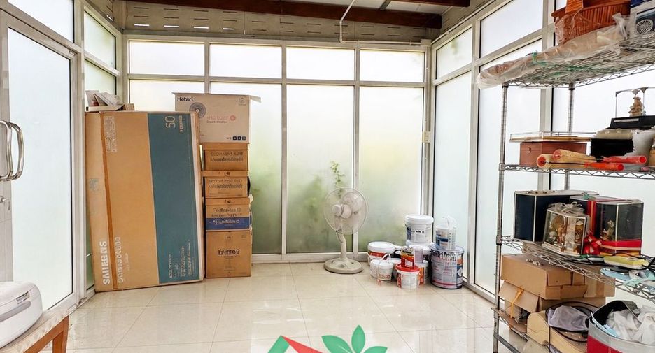 À vendre 5 chambres maison à Bang Bua Thong, Nonthaburi