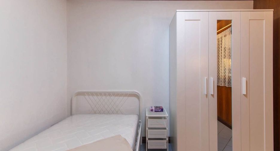 For rent そして for sale 3 ベッドルーム condo in Yan Nawa, Bangkok