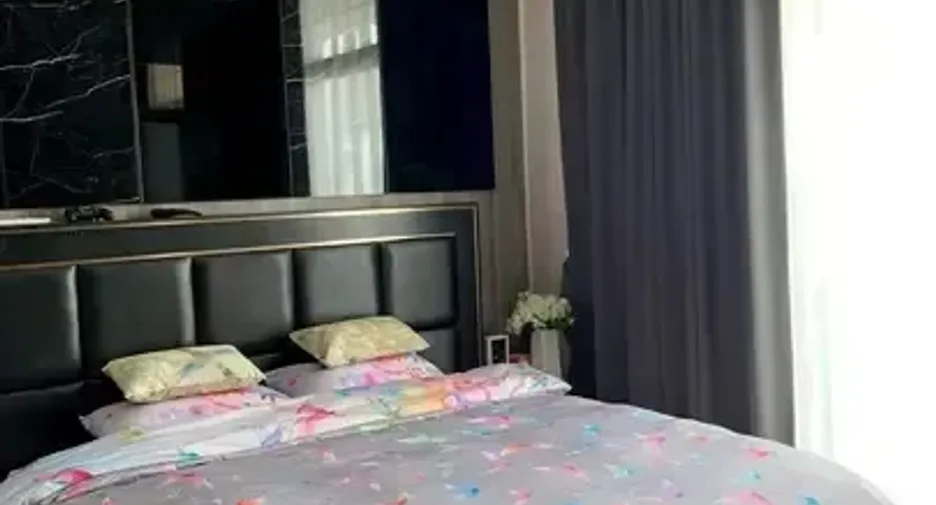 For rent 3 bedrooms townhouse in Saphan Sung, Bangkok