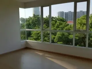 Condo en venta de 2 habitaciones en Yan Nawa, Bangkok