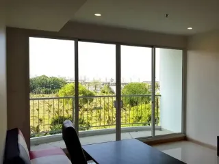 Condo en venta de 2 habitaciones en Yan Nawa, Bangkok
