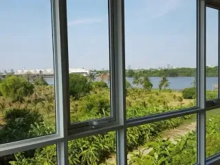 Condo en venta de 2 habitaciones en Yan Nawa, Bangkok