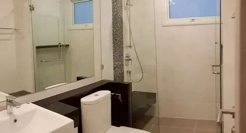 For sale 2 bedrooms condo in Yan Nawa, Bangkok