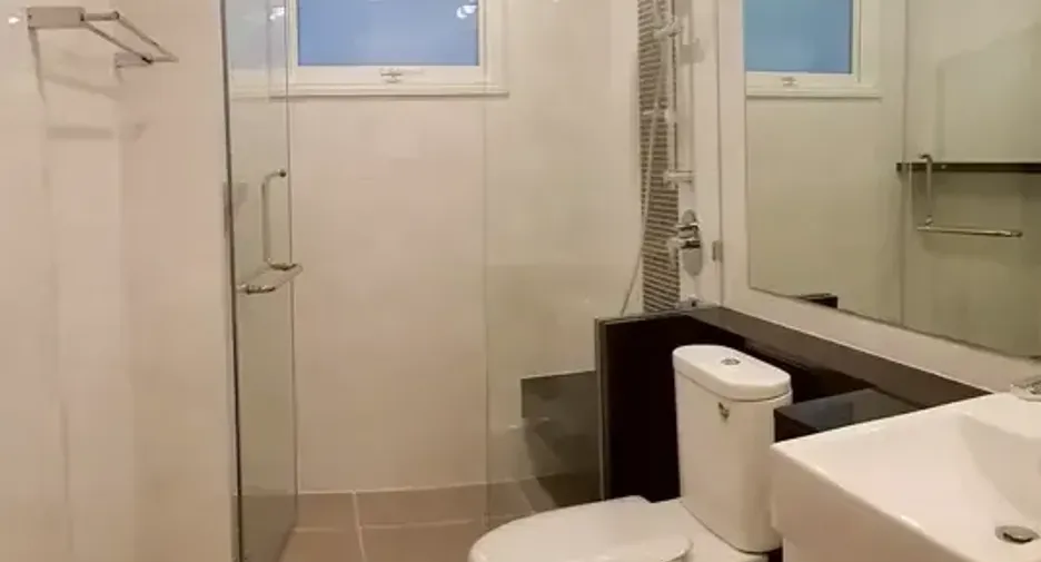 For sale 2 bedrooms condo in Yan Nawa, Bangkok