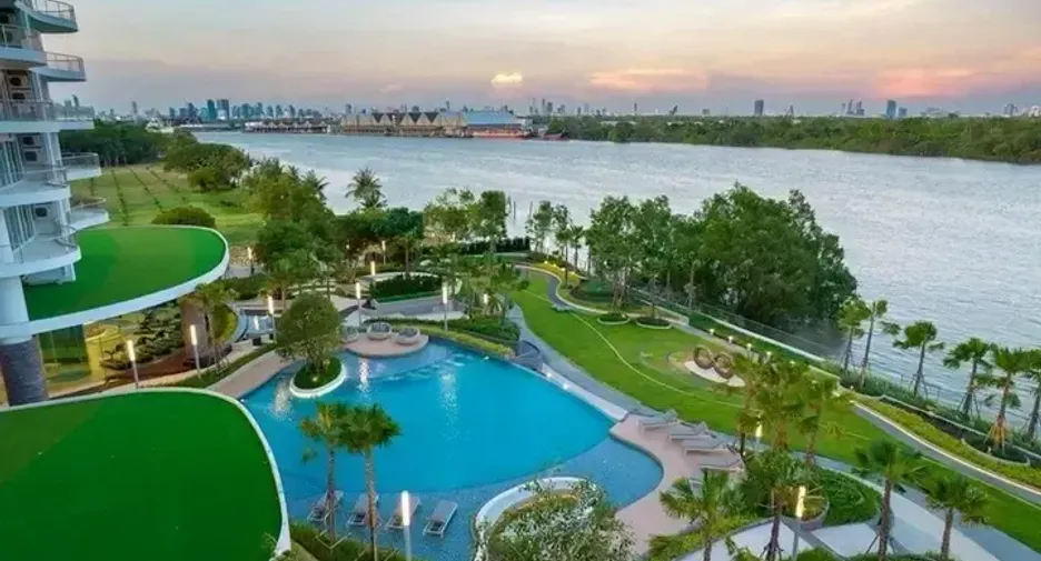 For sale 2 bedrooms condo in Yan Nawa, Bangkok