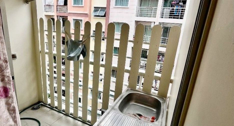 For sale 1 bed condo in Bang Khun Thian, Bangkok