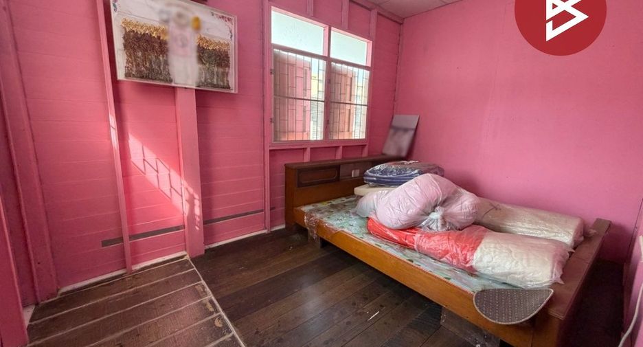 Haus zur Miete und zum Kauf mit 2 Zimmer in Rat Burana, Bangkok