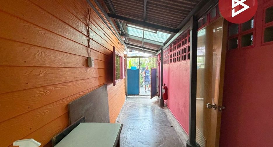 Haus zur Miete und zum Kauf mit 2 Zimmer in Rat Burana, Bangkok