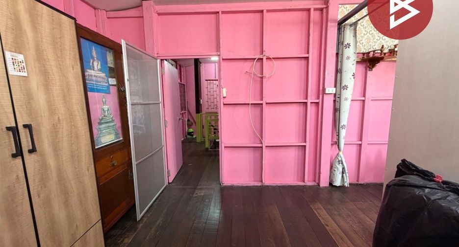 Haus zur Miete und zum Kauf mit 2 Zimmer in Rat Burana, Bangkok