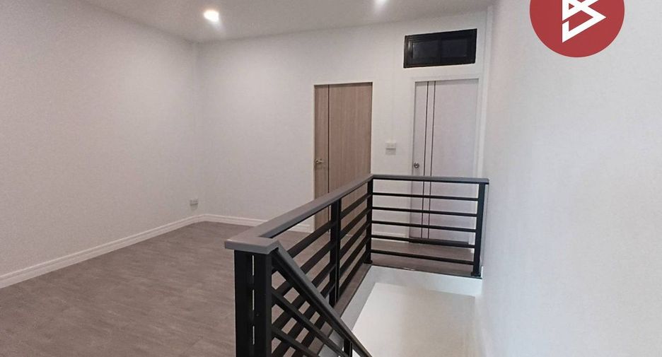 For sale 2 bedrooms townhouse in Bang Khae, Bangkok