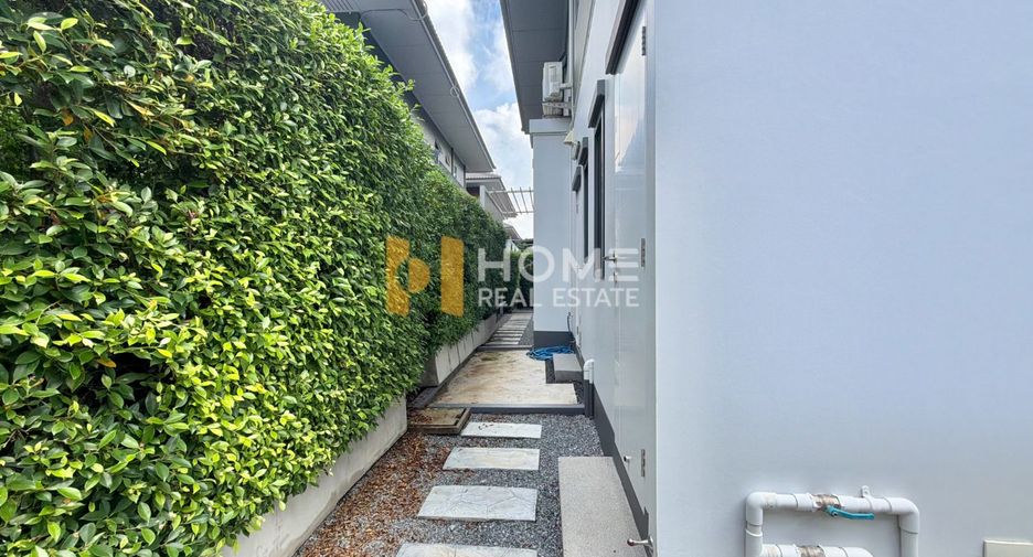 出售 4 卧室 独立屋 在 Pak Kret, Nonthaburi