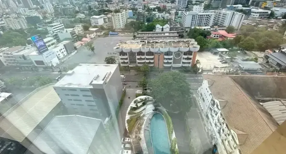 For sale 2 bedrooms condo in Watthana, Bangkok