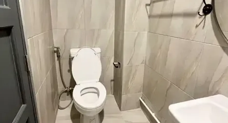 Haus zur Miete mit 2 Zimmer in Watthana, Bangkok