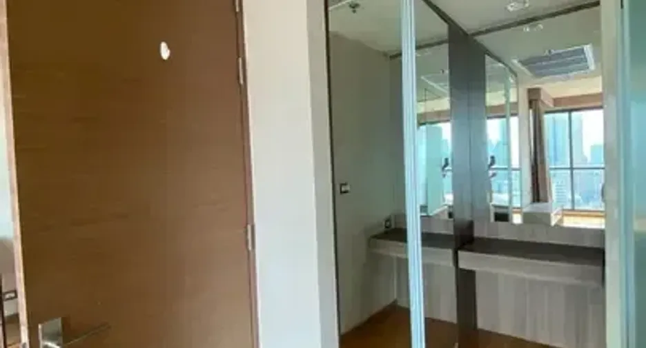 Wohnung zum Kauf mit 2 Zimmer in Sathon, Bangkok