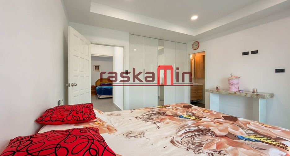 For sale 3 bedrooms condo in Bang Lamung, Chonburi