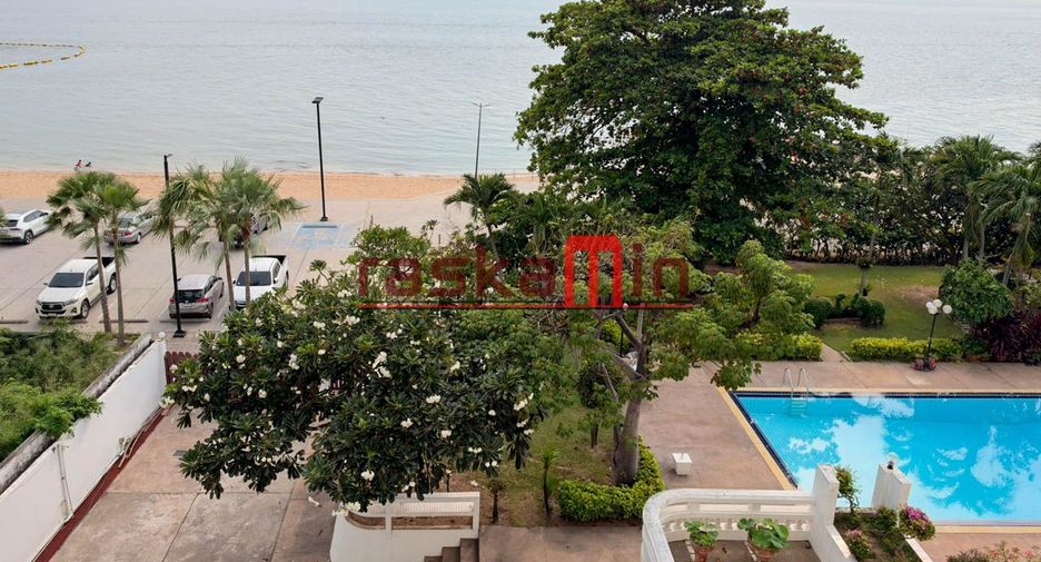For sale 3 bedrooms condo in Bang Lamung, Chonburi