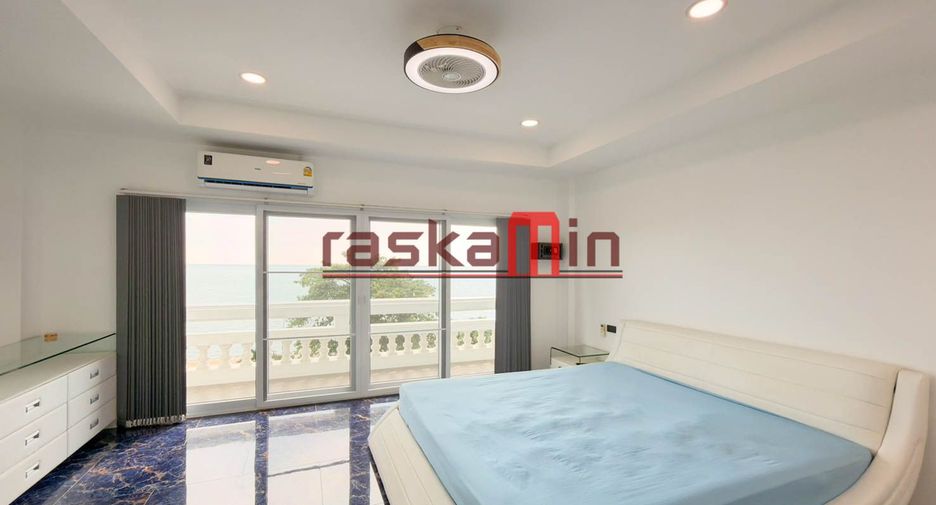 For sale 3 bedrooms condo in Bang Lamung, Chonburi