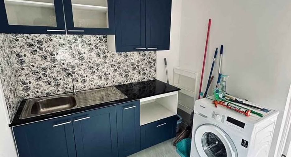 Casa en alquiler de 3 habitaciones en Bang Lamung, Chonburi