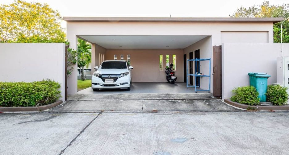 À louer 4 chambres villa à Huay Yai, Pattaya