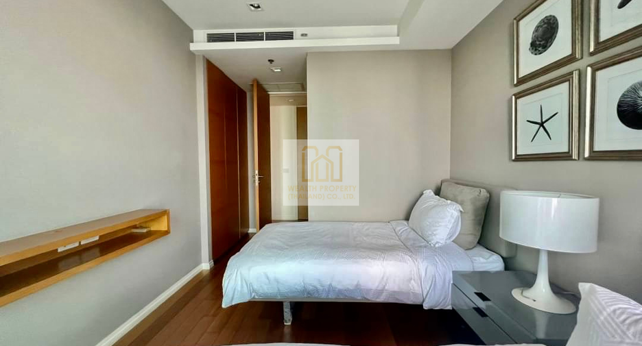 For rent and for sale 2 bedrooms condo in Sathon, Bangkok