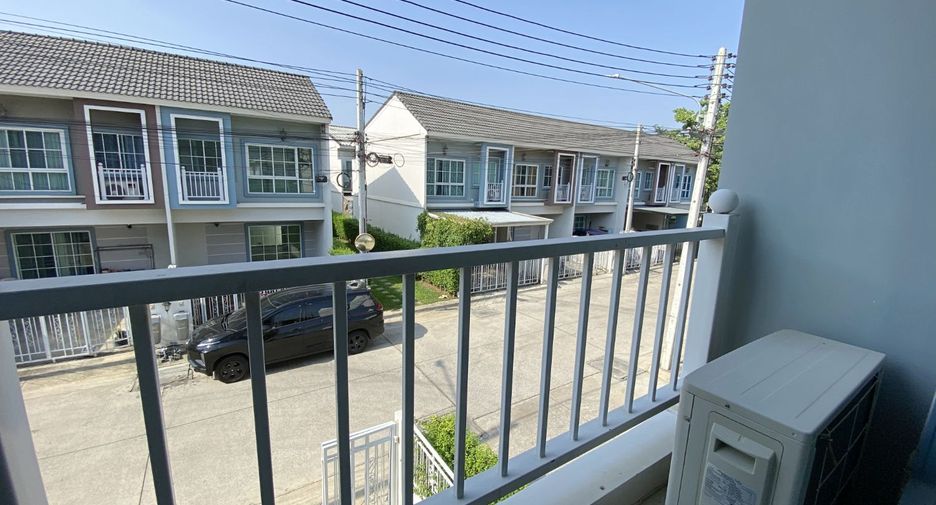 For sale 3 ベッドルーム townhouse in Mueang Pathum Thani, Pathum Thani