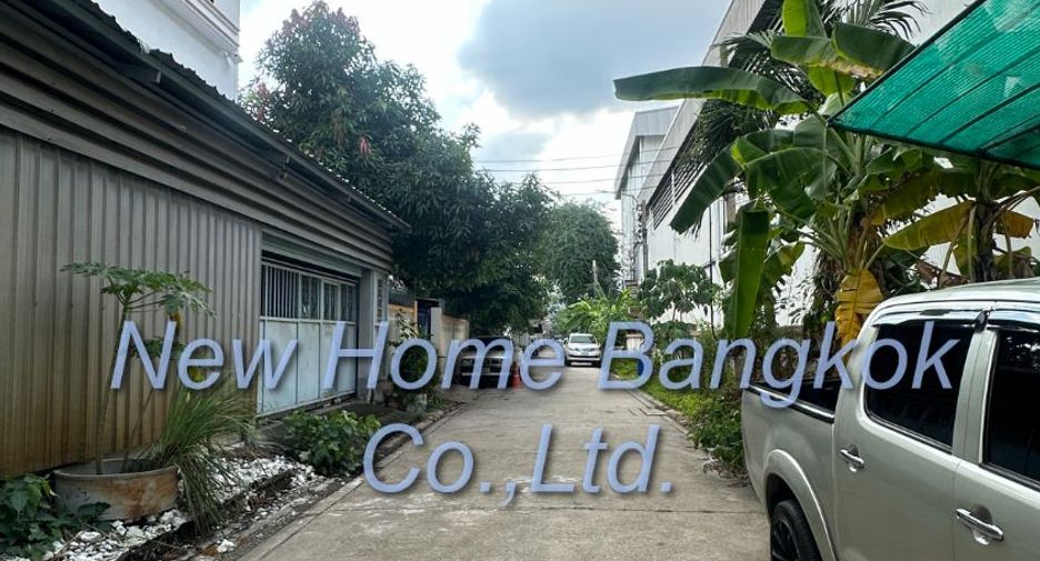 For sale 8 bed house in Phra Khanong, Bangkok