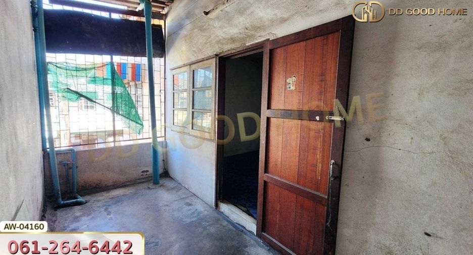 For sale 2 bedrooms townhouse in Bang Khun Thian, Bangkok