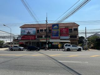 For sale 3 Beds retail Space in Si Racha, Chonburi