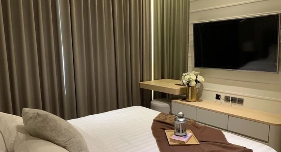 For rent 2 bedrooms condo in Khlong Toei, Bangkok
