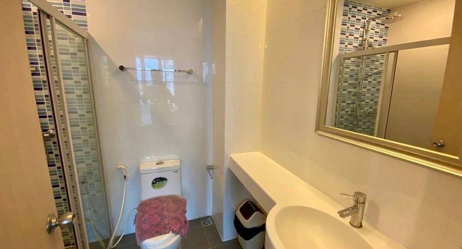 For rent 2 bedrooms condo in Bang Lamung, Chonburi