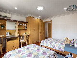 For rent 3 bed apartment in Watthana, Bangkok