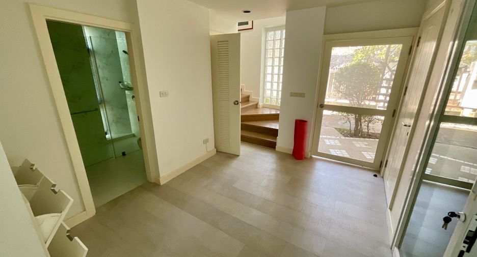 For sale 2 bedrooms villa in Hua Hin, Prachuap Khiri Khan