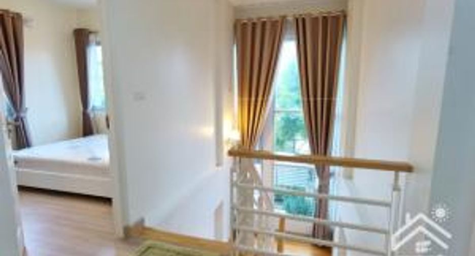 À vendre 3 chambres maison à Si Racha, Chonburi