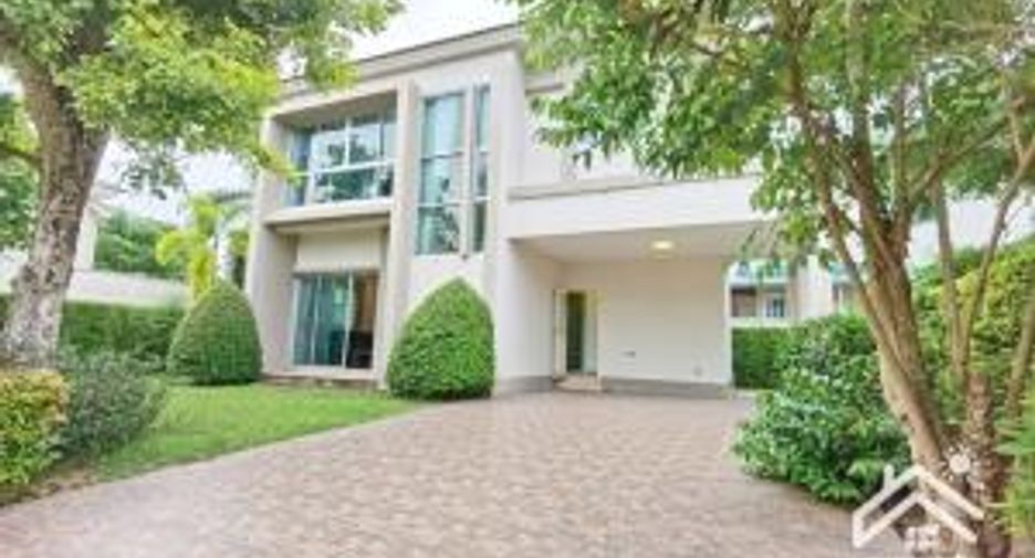À vendre 3 chambres maison à Si Racha, Chonburi