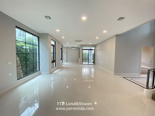 For sale 4 Beds house in Taling Chan, Bangkok