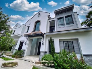 For sale 4 Beds house in Taling Chan, Bangkok