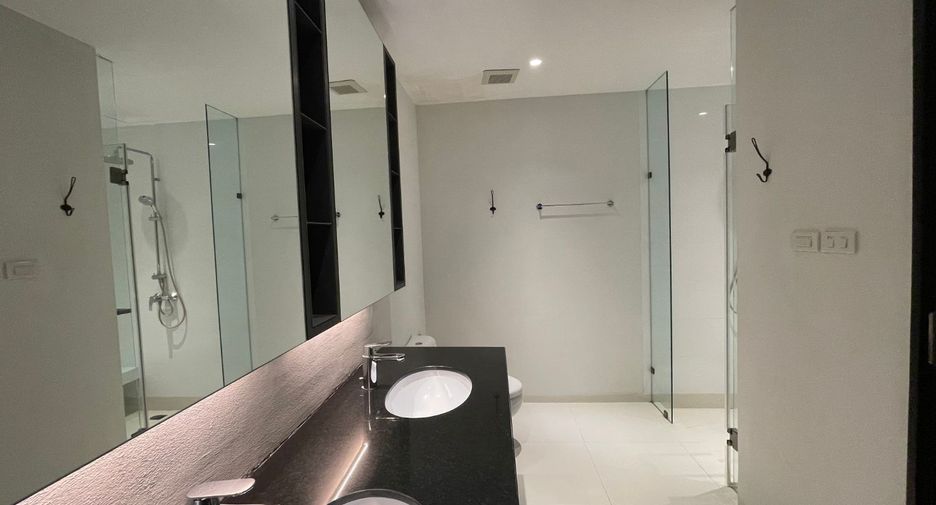 Apartment zur Miete mit 3 Zimmer in Watthana, Bangkok