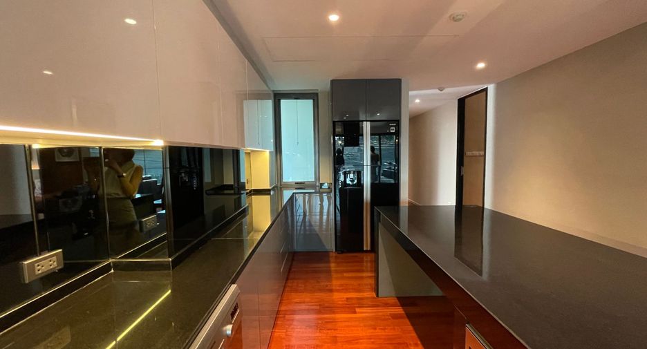 Apartment zur Miete mit 3 Zimmer in Watthana, Bangkok