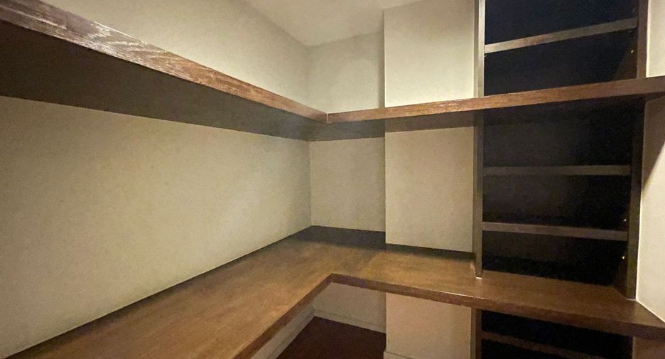 Apartment zur Miete mit 3 Zimmer in Watthana, Bangkok