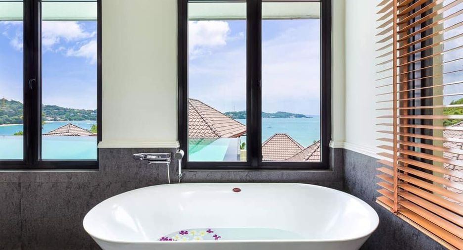 For rent 4 bedrooms villa in Mueang Phuket, Phuket