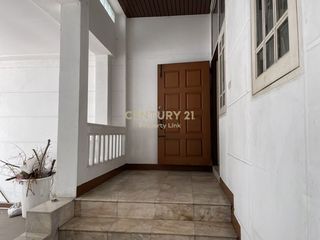 For sale 4 bed townhouse in Din Daeng, Bangkok