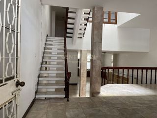 For sale 4 bed townhouse in Din Daeng, Bangkok