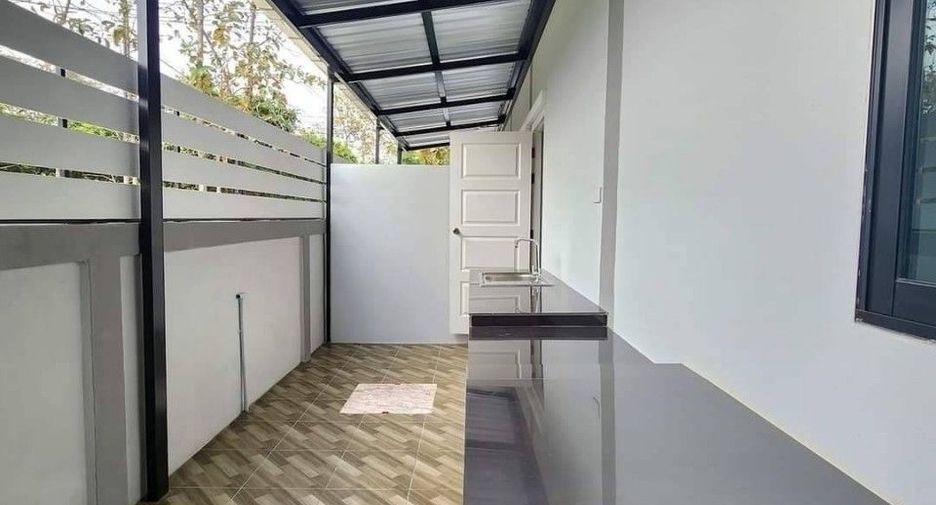 For rent 2 bed townhouse in Hang Dong, Chiang Mai