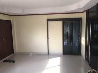 For sale retail Space in Mueang Nakhon Pathom, Nakhon Pathom