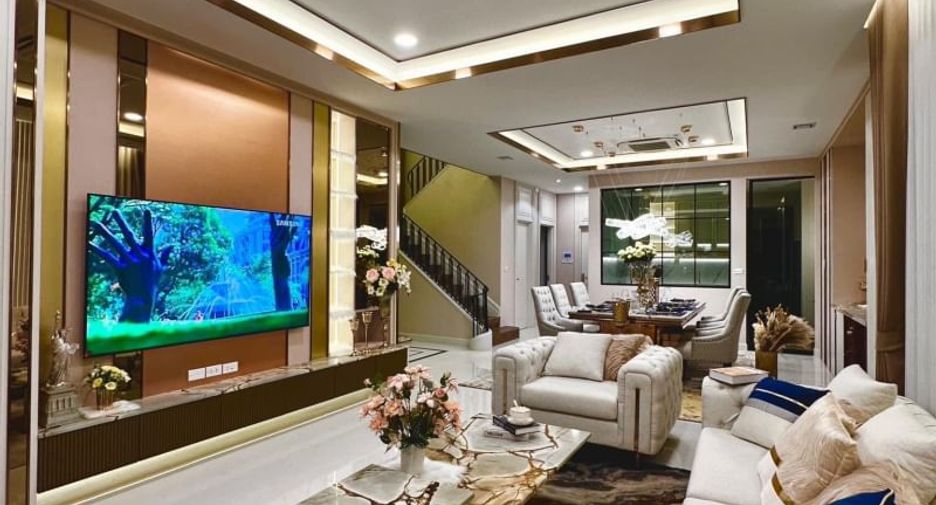 Haus zur Miete und zum Kauf mit 4 Zimmer in Saphan Sung, Bangkok