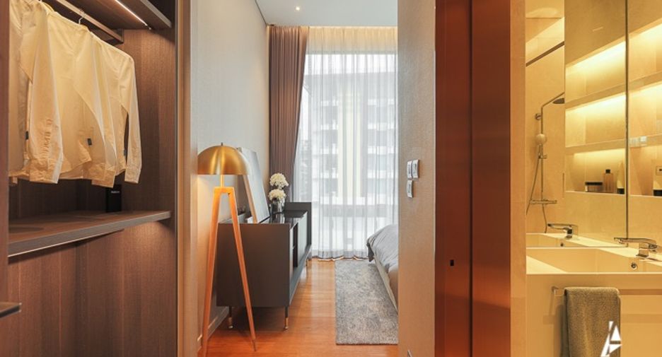 For sale 3 bedrooms condo in Pathum Wan, Bangkok