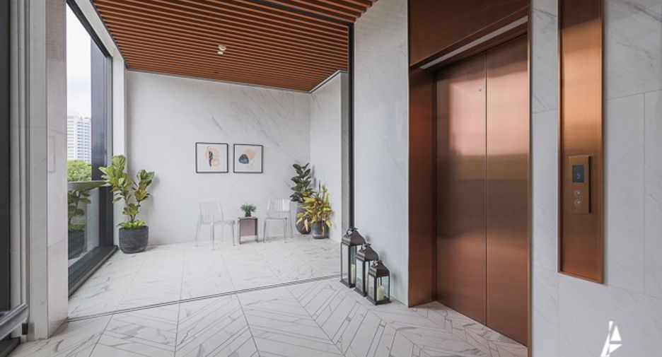For sale 3 bedrooms condo in Pathum Wan, Bangkok