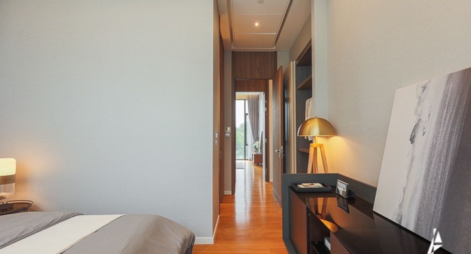 For sale 3 bedrooms condo in Pathum Wan, Bangkok