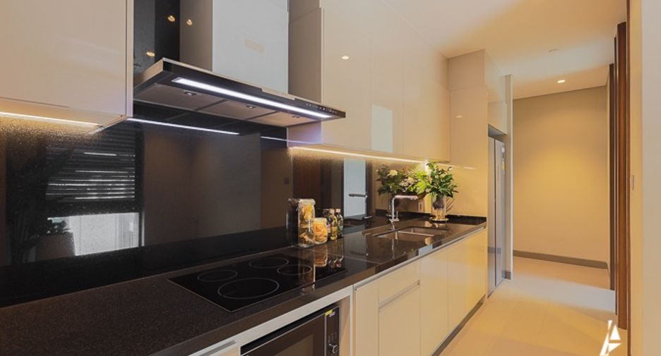 For sale 3 bedrooms condo in Pathum Wan, Bangkok